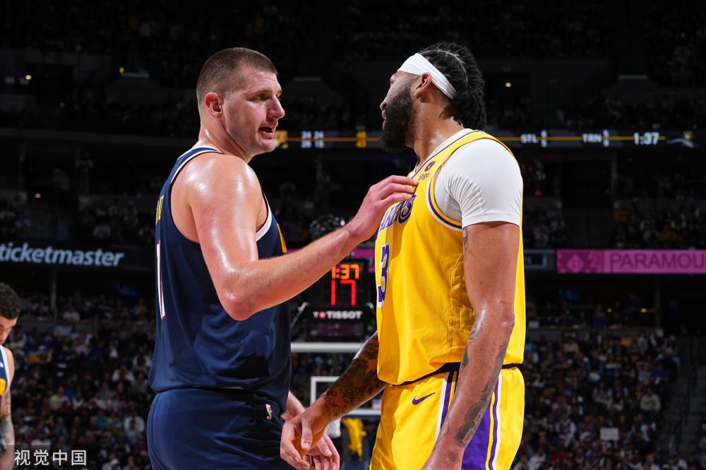 巴萨后防的 巴萨后防的