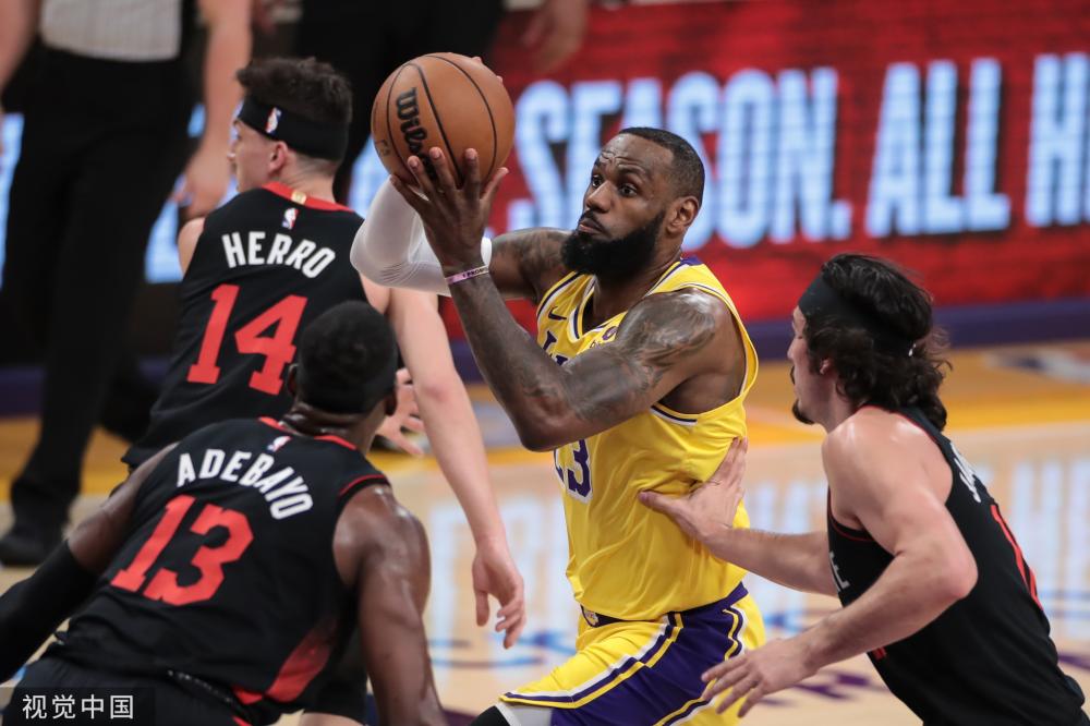 8分2篮板 8分2篮板